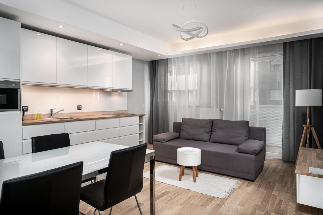 Rentplanet - Apartamenty Atal Tower Wroclaw Dış mekan fotoğraf