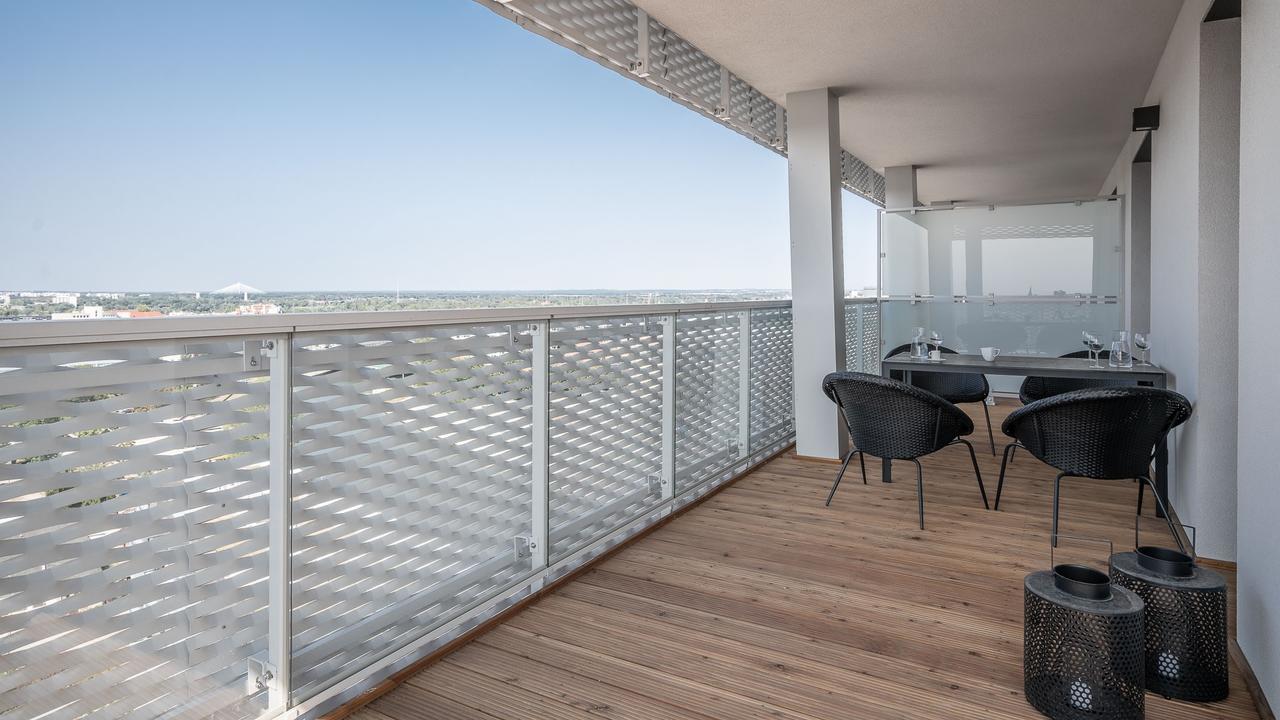 Rentplanet - Apartamenty Atal Tower Wroclaw Dış mekan fotoğraf