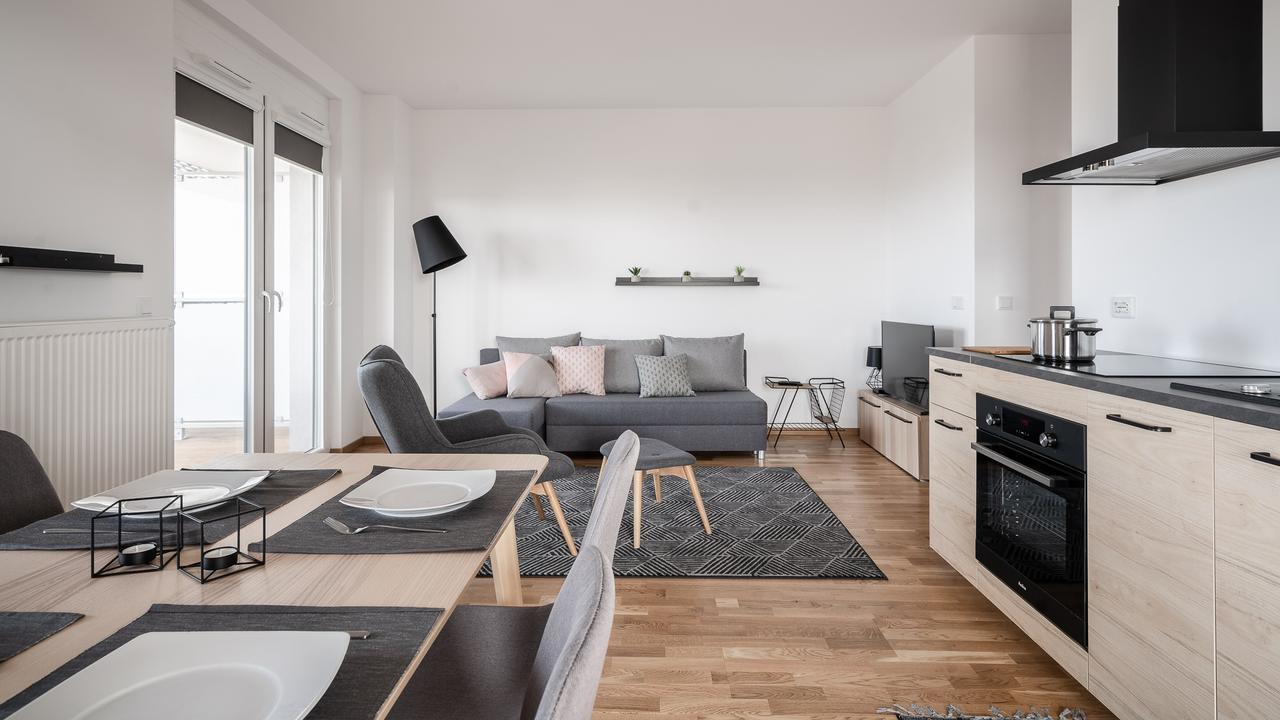 Rentplanet - Apartamenty Atal Tower Wroclaw Dış mekan fotoğraf
