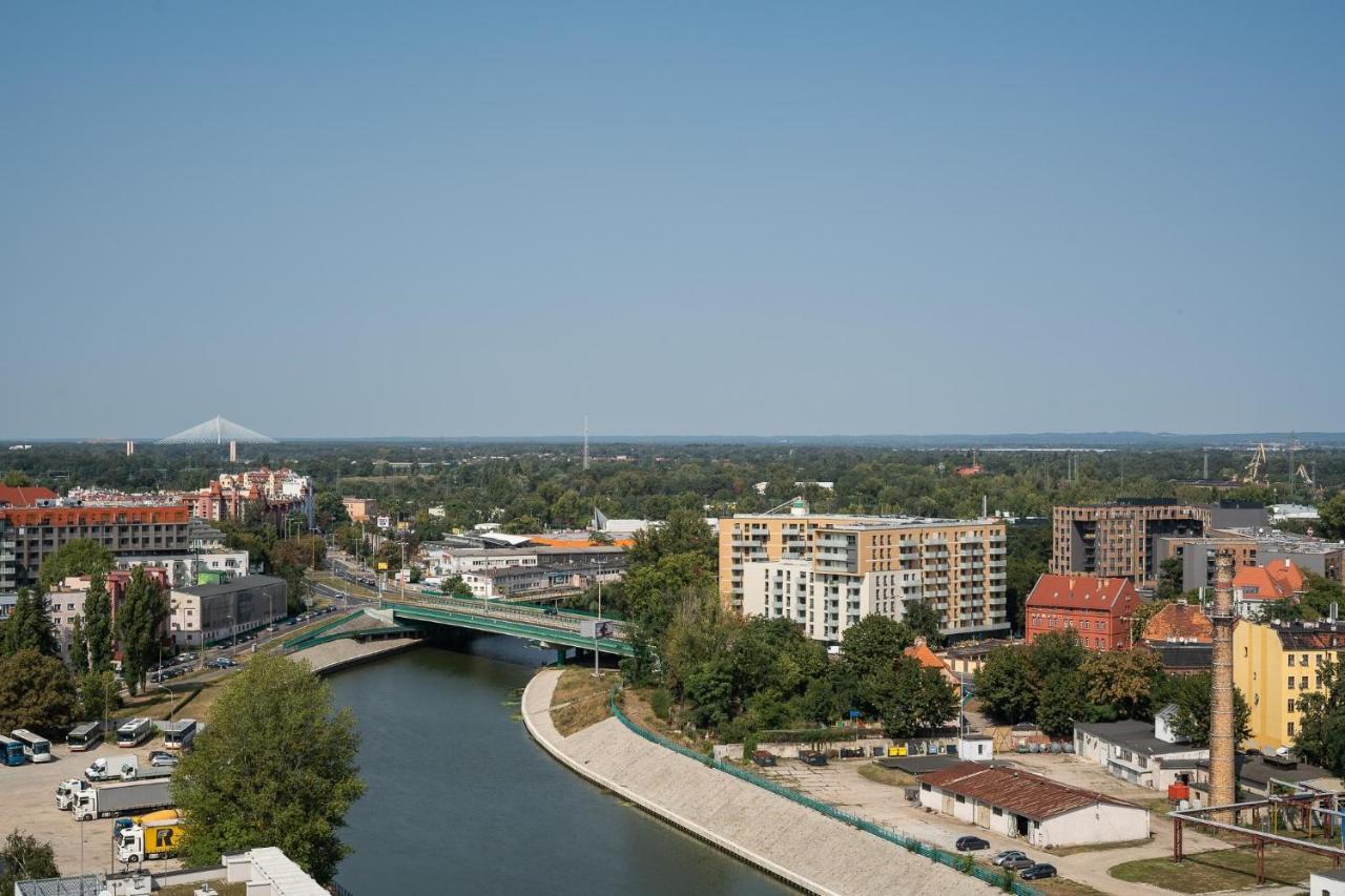 Rentplanet - Apartamenty Atal Tower Wroclaw Dış mekan fotoğraf