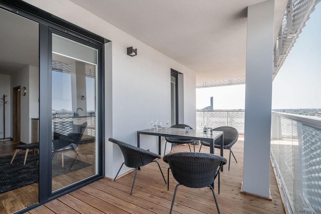 Rentplanet - Apartamenty Atal Tower Wroclaw Dış mekan fotoğraf